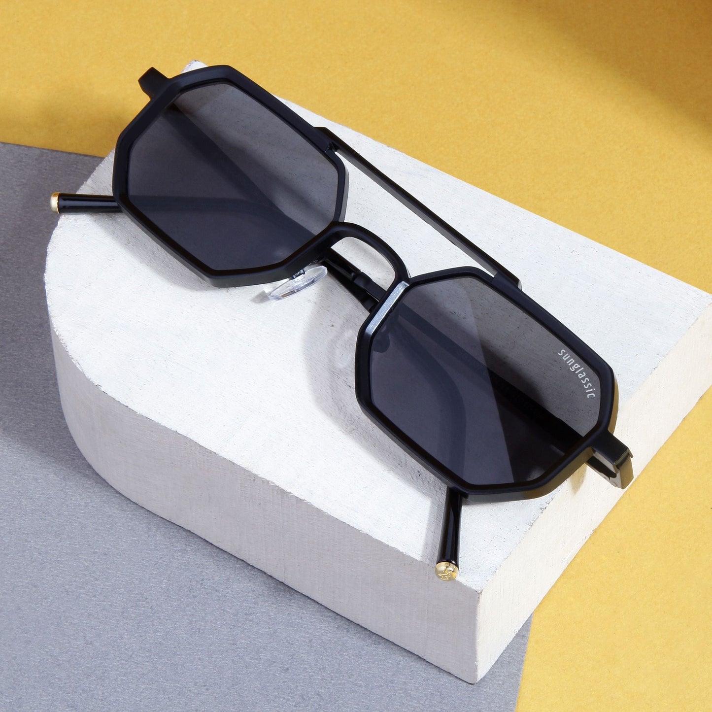 SunDazzle Sunglasses- Silver/Black/Gold
