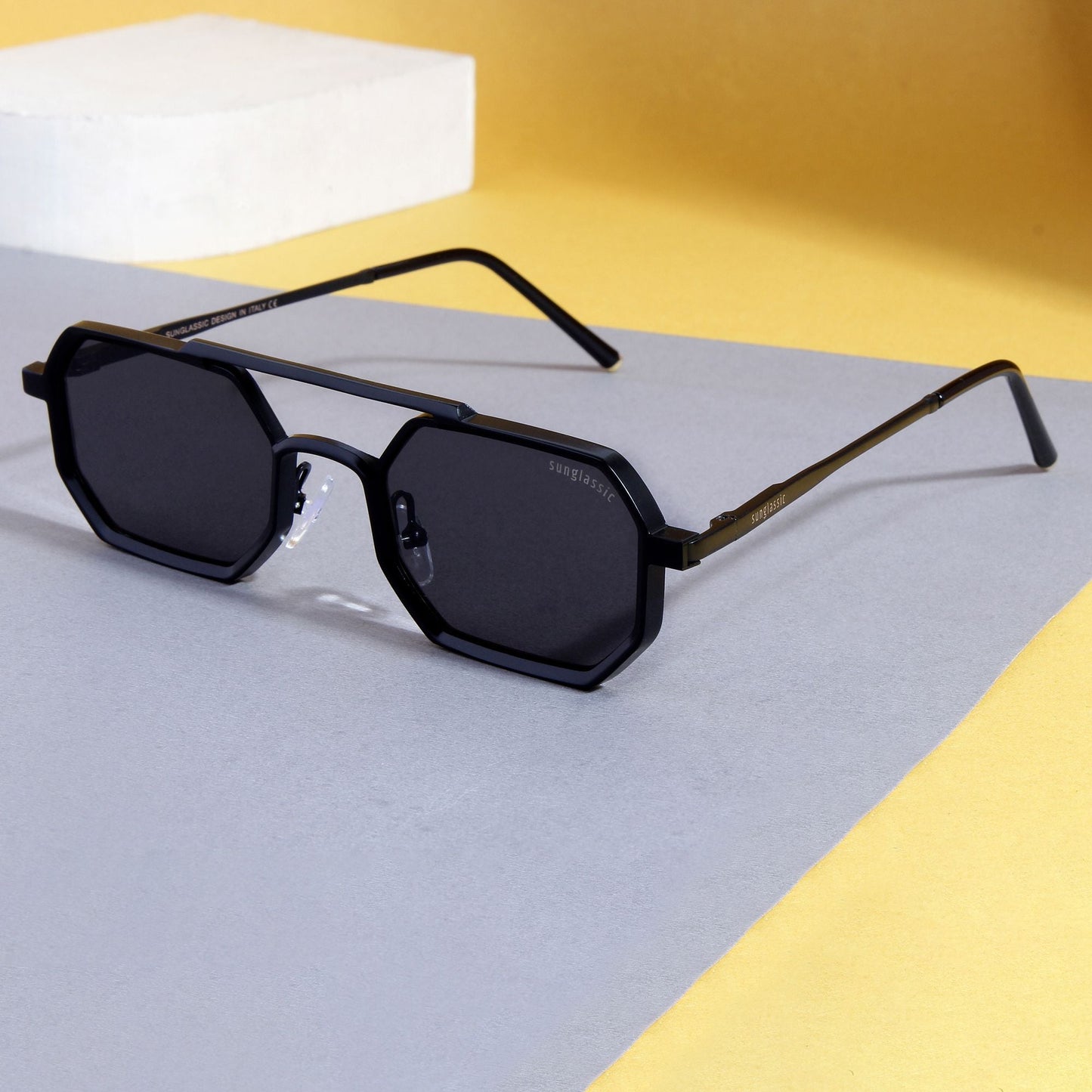 SunDazzle Sunglasses- Silver/Black/Gold