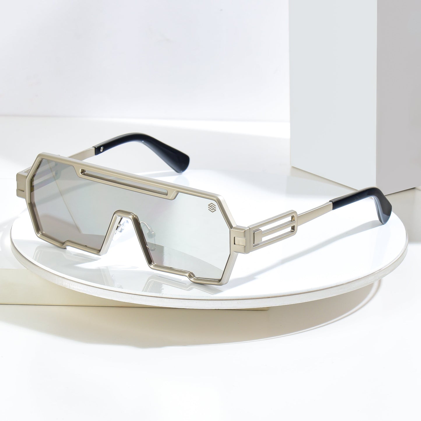 Vista Vue Shades Sunglasses- Silver