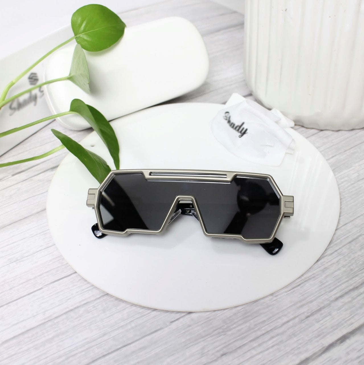 Vista Vue Shades Sunglasses- Silver
