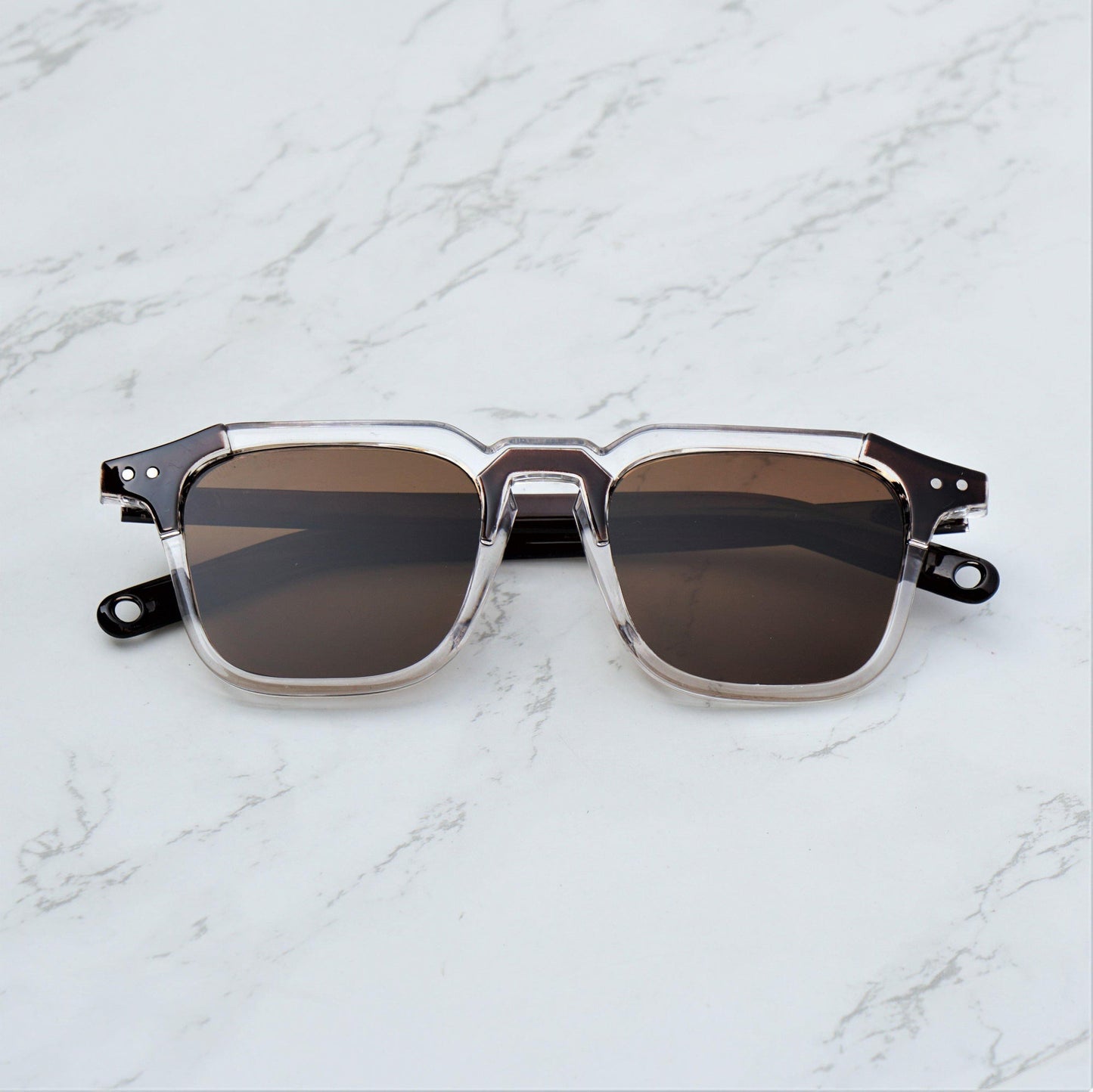 SolarVibe Sunglass- Brown/Black