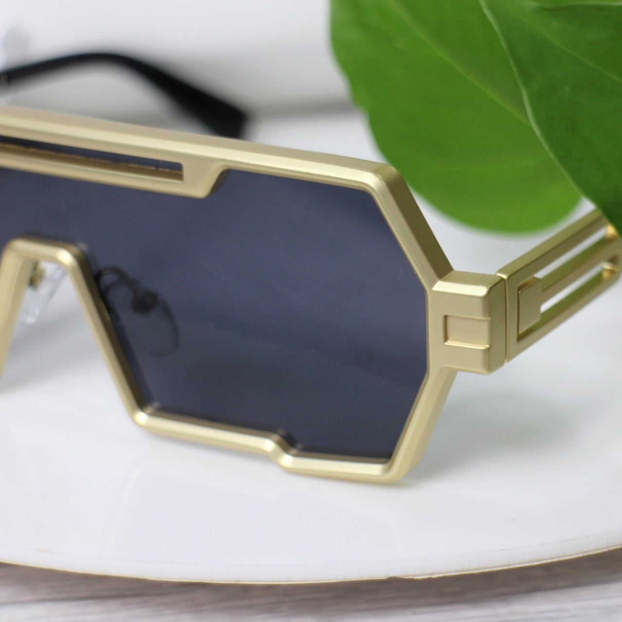 Vista Vue Shades Sunglasses- Silver